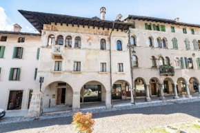 Loft overlooking the old town . Feltre